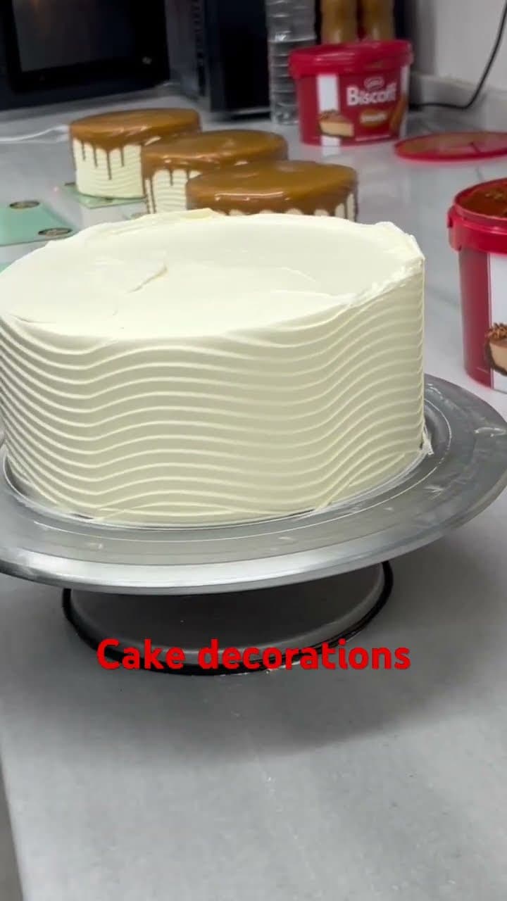 Cake decorating video thumbnail